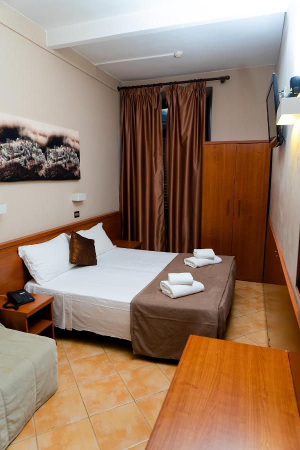Cervia Hotell *
