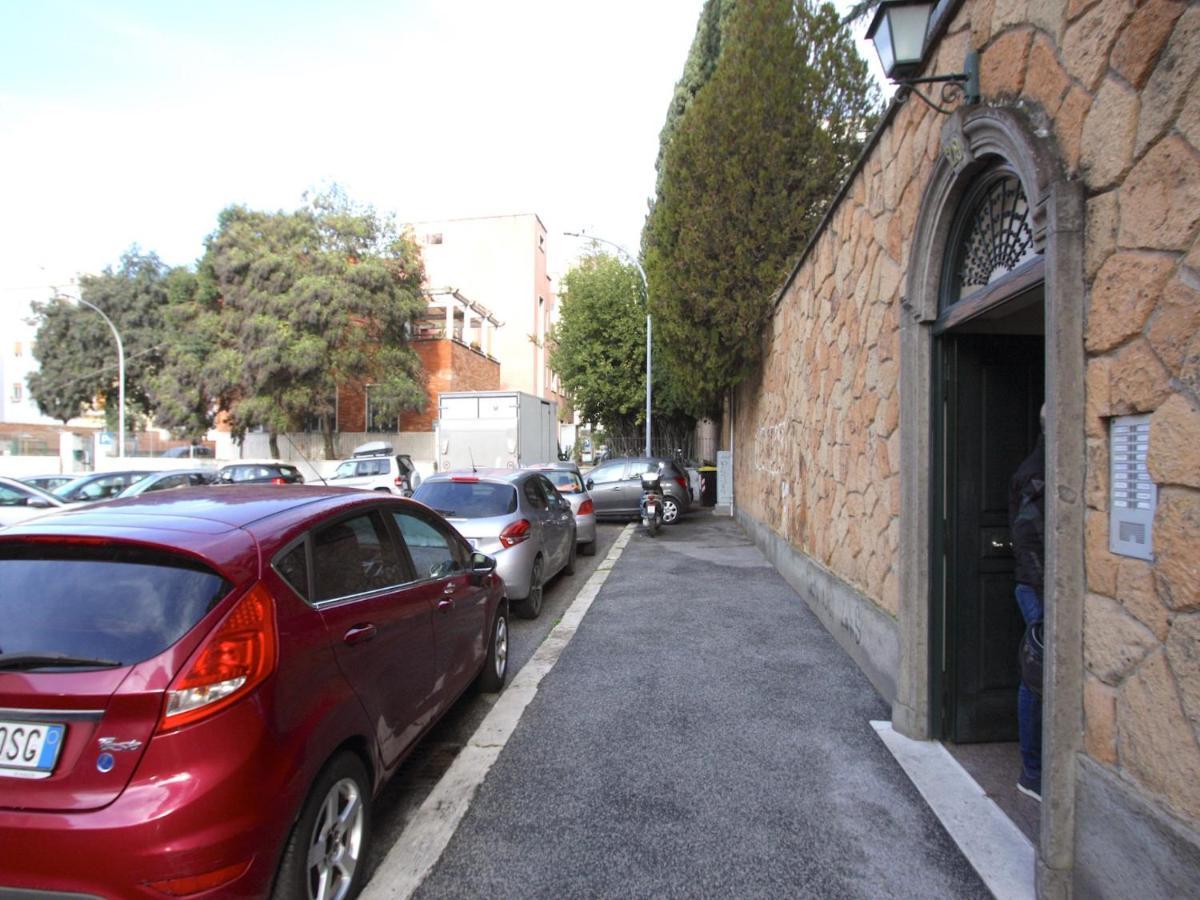 Ponte Milvio Terrace * Rom