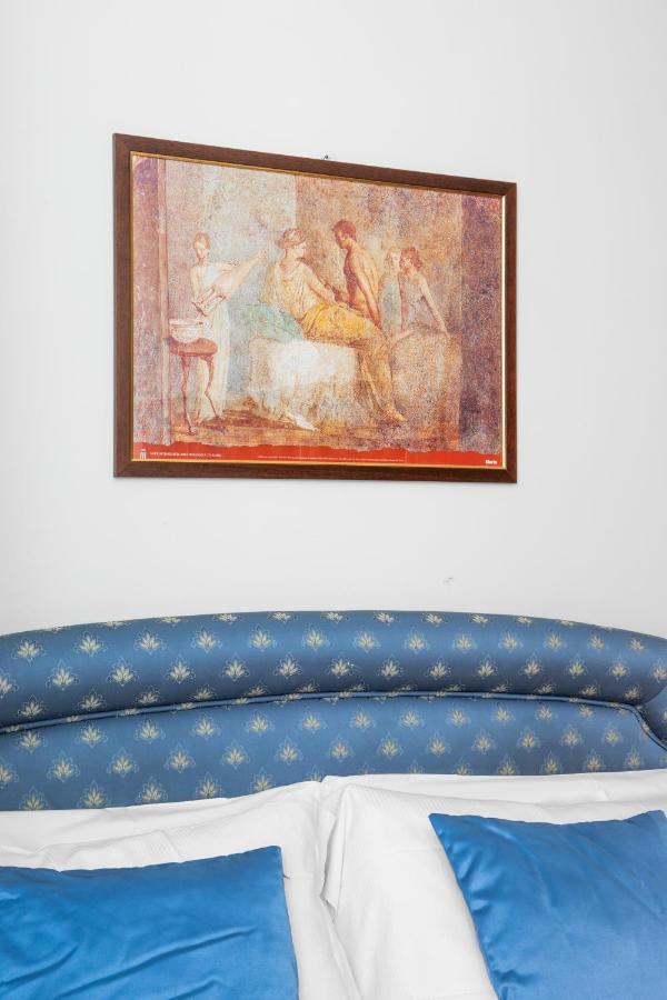 Piazza Di Spagna Hotell 3*