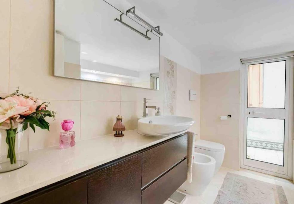 Apartment Lussuoso Accanto Al Colosseo Rome
