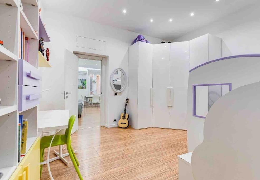Apartment Lussuoso Accanto Al Colosseo Rome