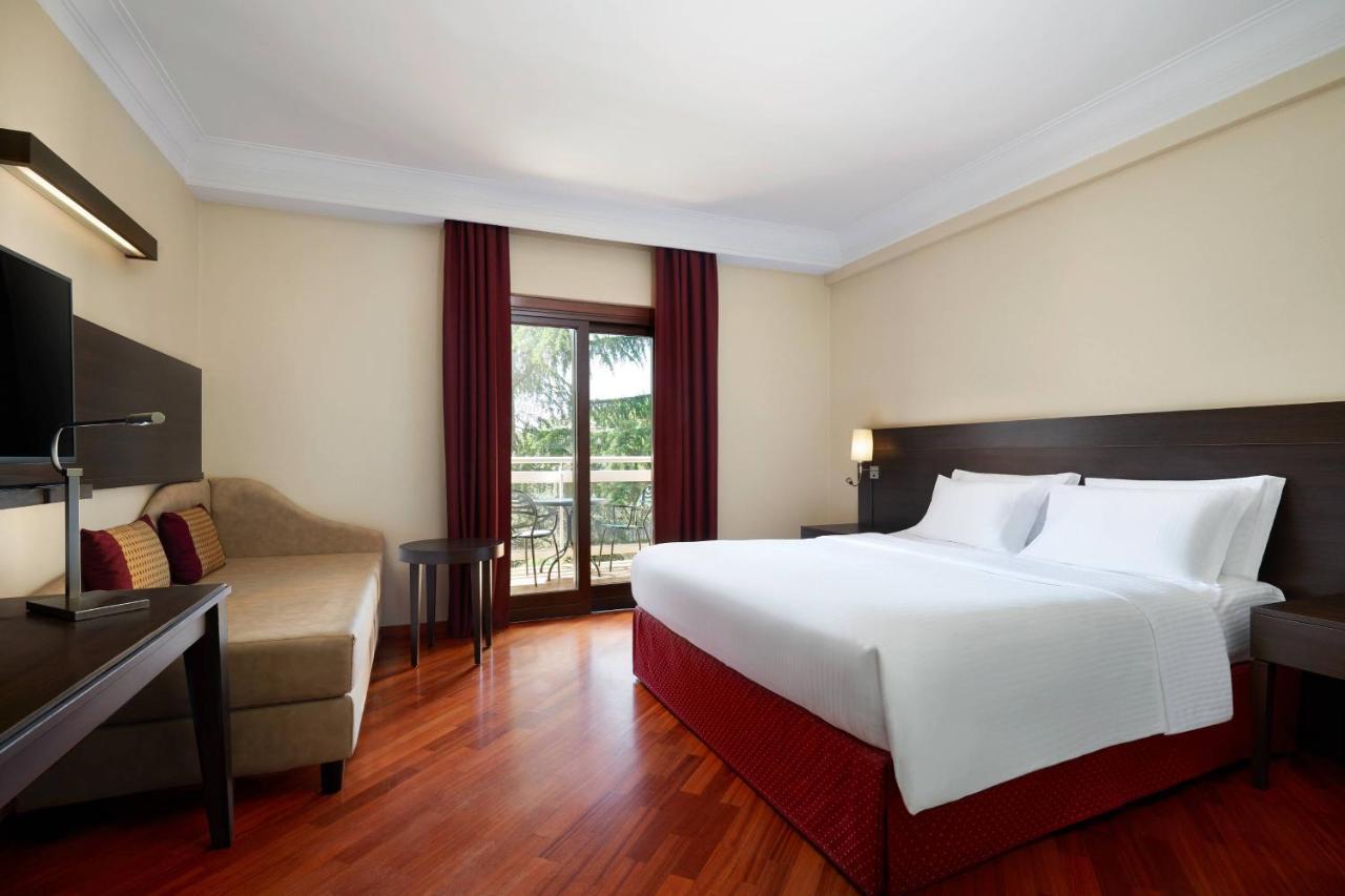 Courtyard By Marriott Park