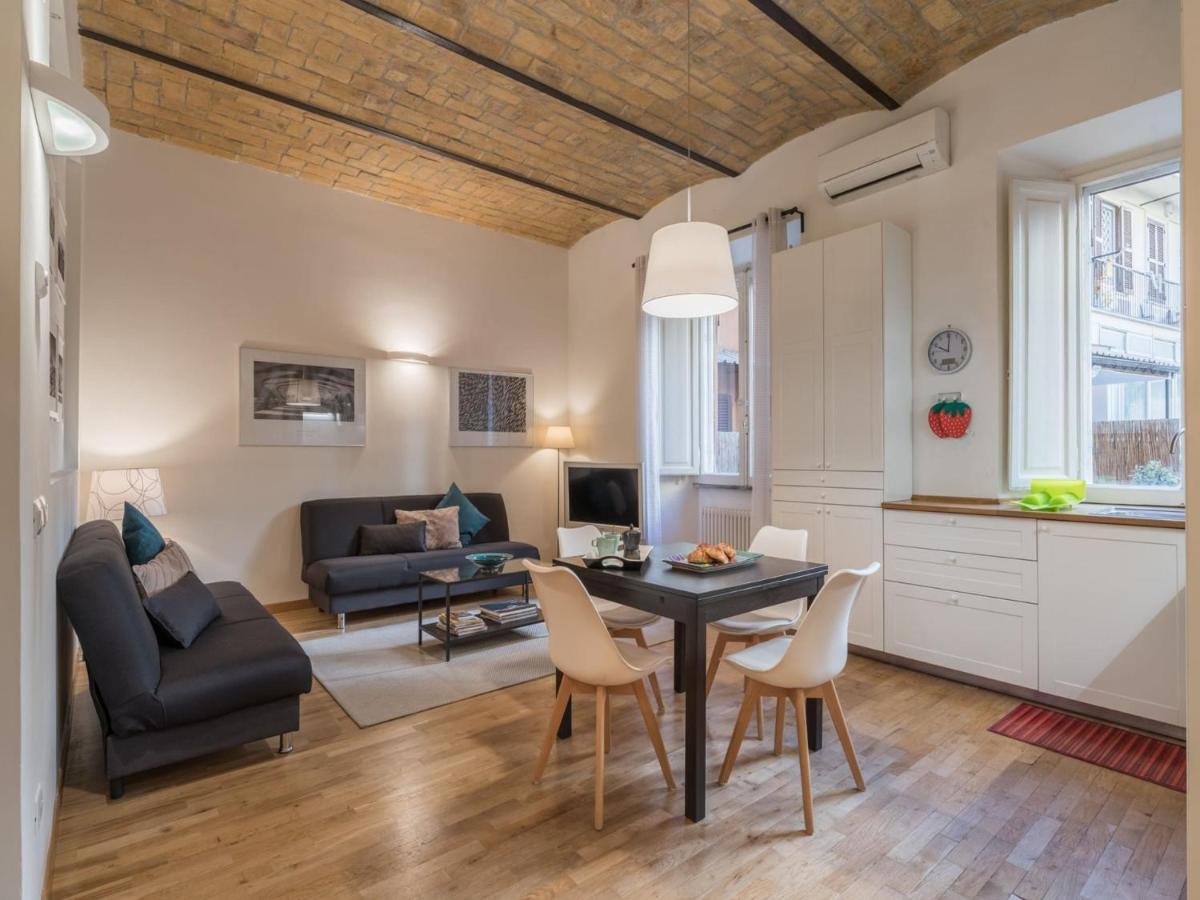 The Rent - Elegant Flat Near Colosseum Roma