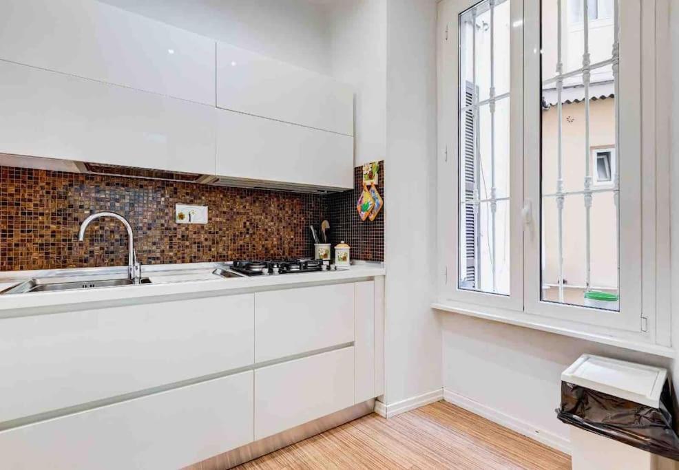 Lussuoso Accanto Al Colosseo Apartment *