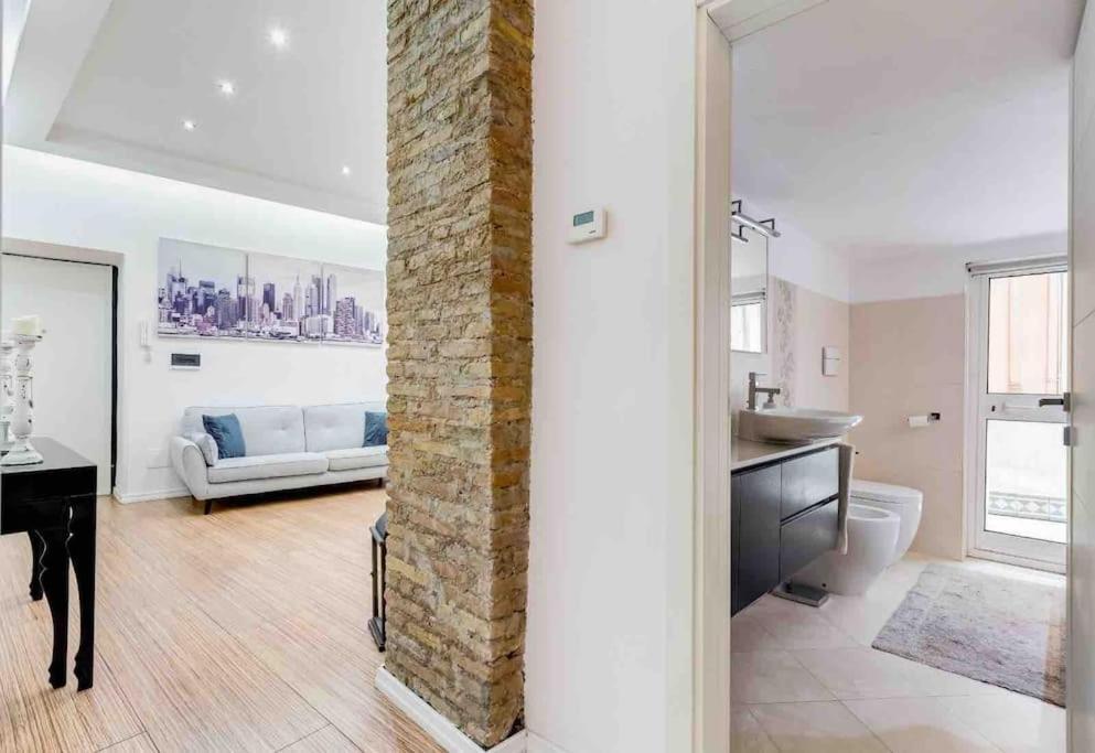 Apartment Lussuoso Accanto Al Colosseo