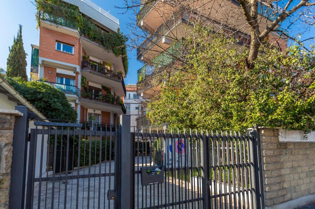 Corso Francia 2bdr Apartmet