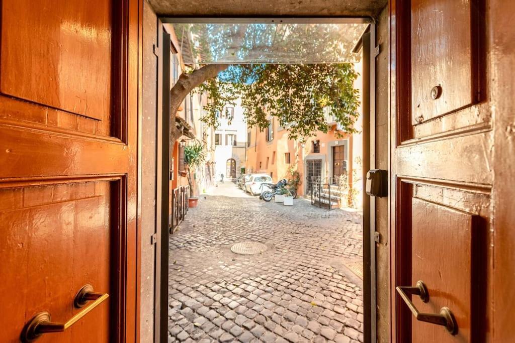 Old Trastevere *
