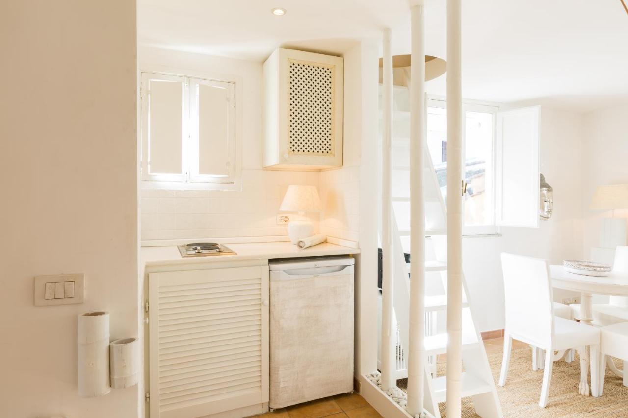 Campo Dei Fiori Luxury With Balcony Apartment