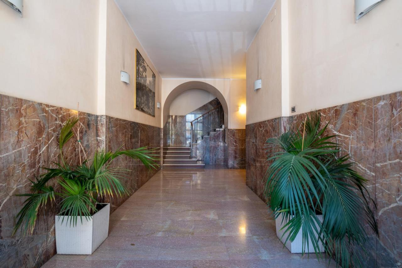Piazza Carracci Apartamento