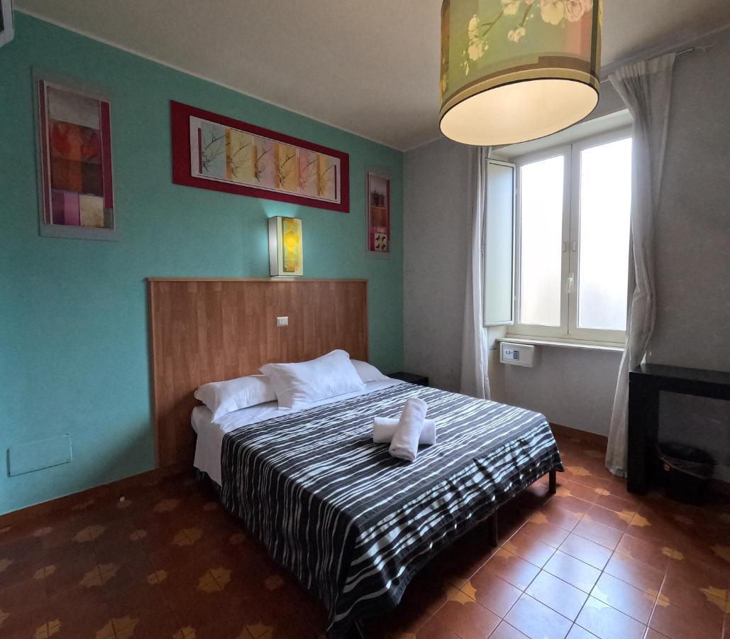 Roma Room Hotel 3*