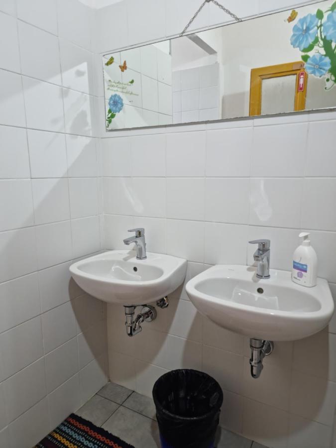 Sunshine Hostal Roma