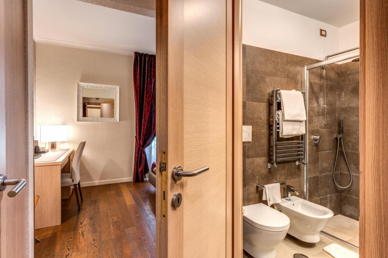 Boutique 4* Rom