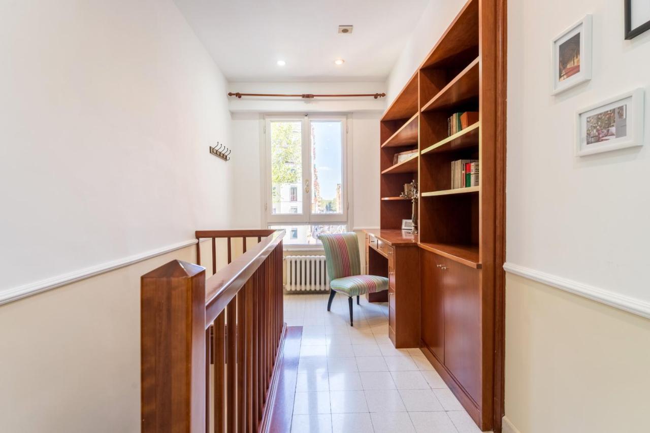 Elizabeth Penthouse, Charmy In Little London 10 Min From The Center Apartamento
