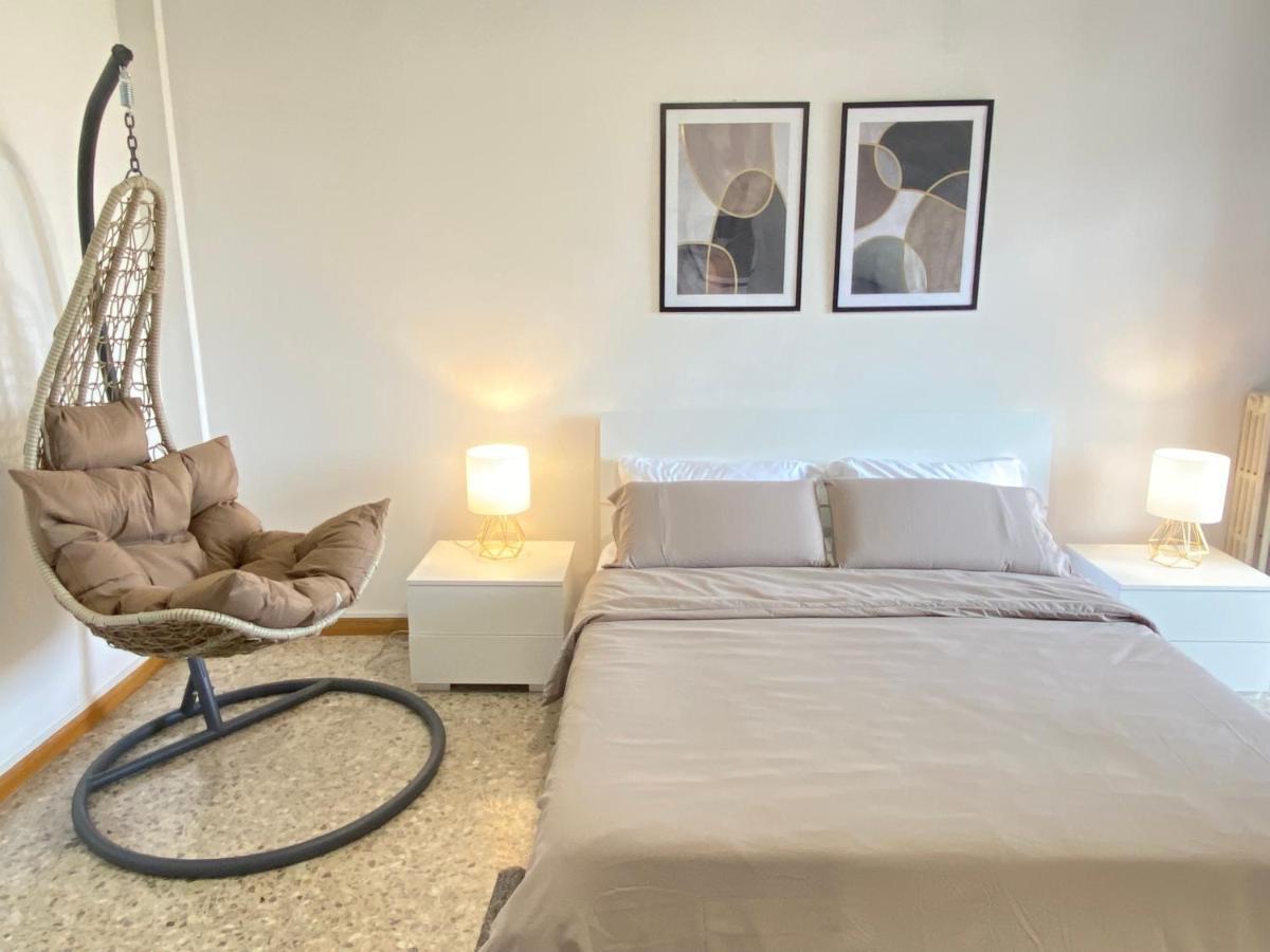 Casa Relax Con Parcheggio E Metro Apartment *