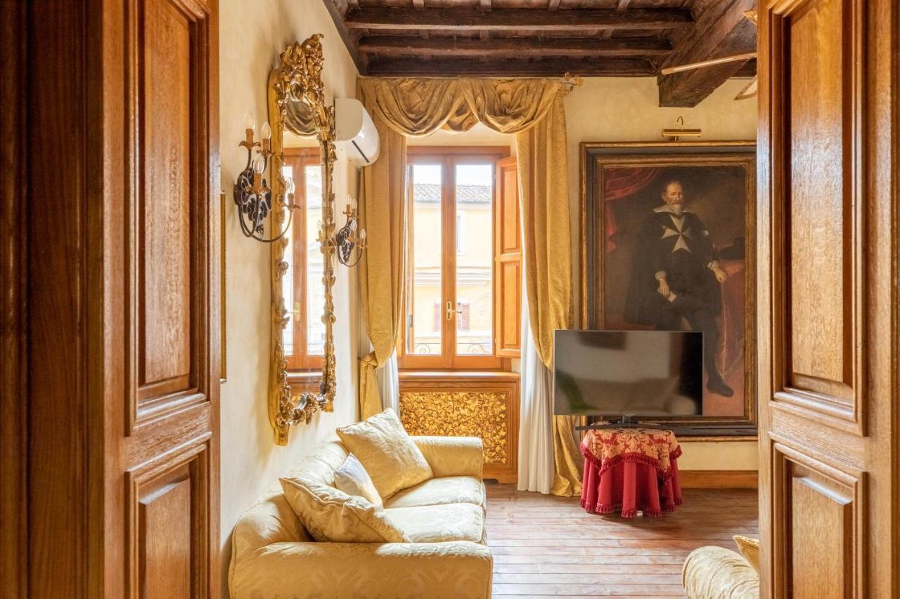 Apartment Iflat Golden Gem In Trevi *