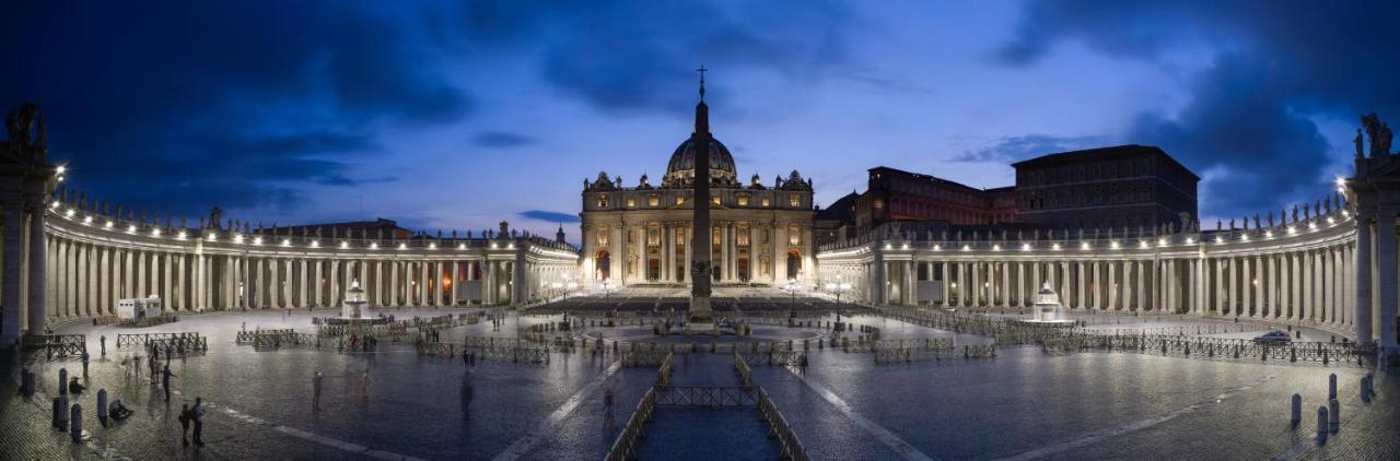 Privat overnatting In St Peter Square , Vatican City, Vatican Museums *