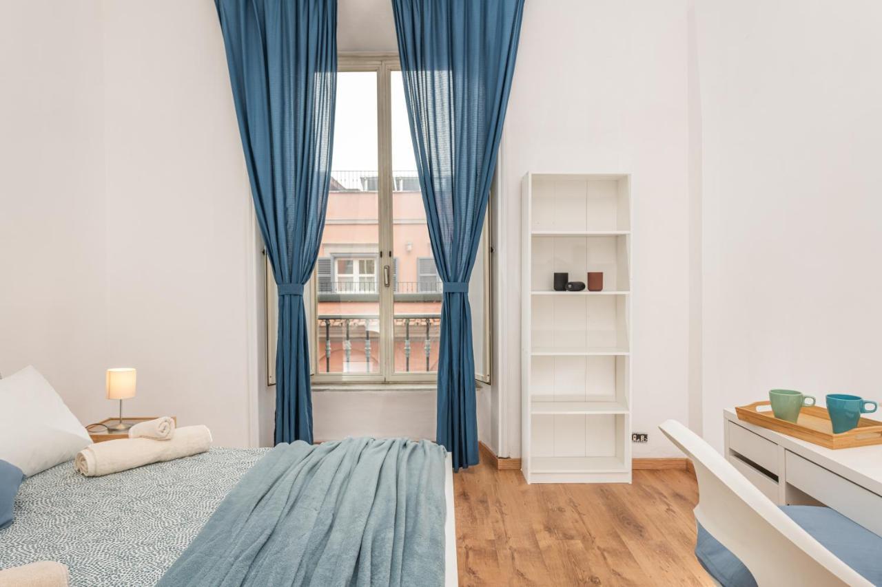 Bell Apartment Rom