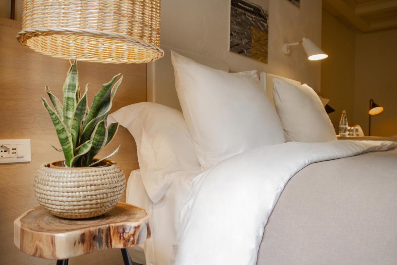 Room Select Via Veneto Hotel 4*