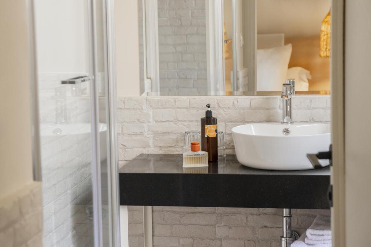 Room Select Via Veneto Hotel