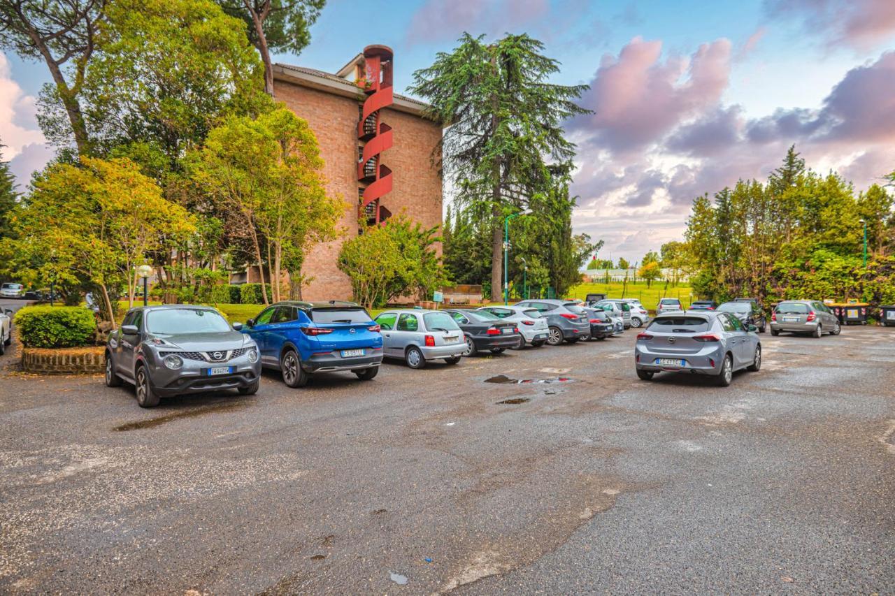 Close To Vatican - Ingresso