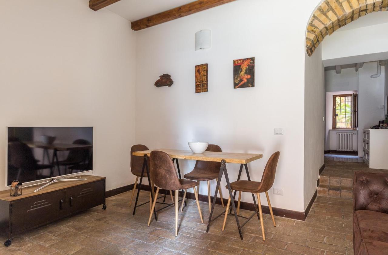 Vii Coorte A Trastevere Appartamento *