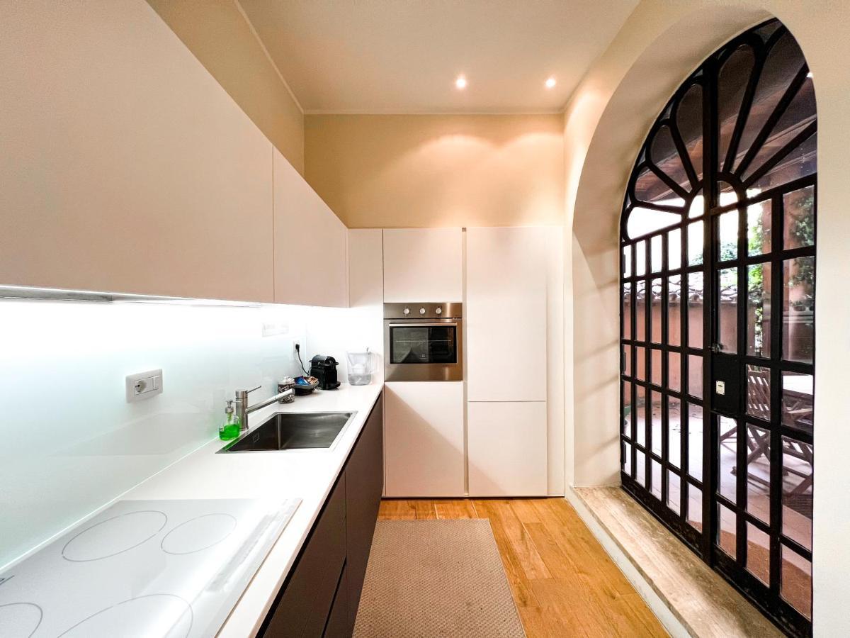 Apartamento Luxury House & Secret Garden - Strategic Location, 100m To Metro B *