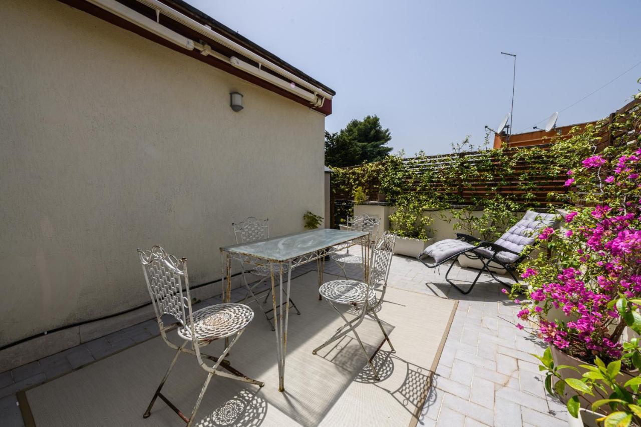 Apartamento Rooftop Porretta Citta Giardino Check-in From 3 Pm To 10 Pm Roma