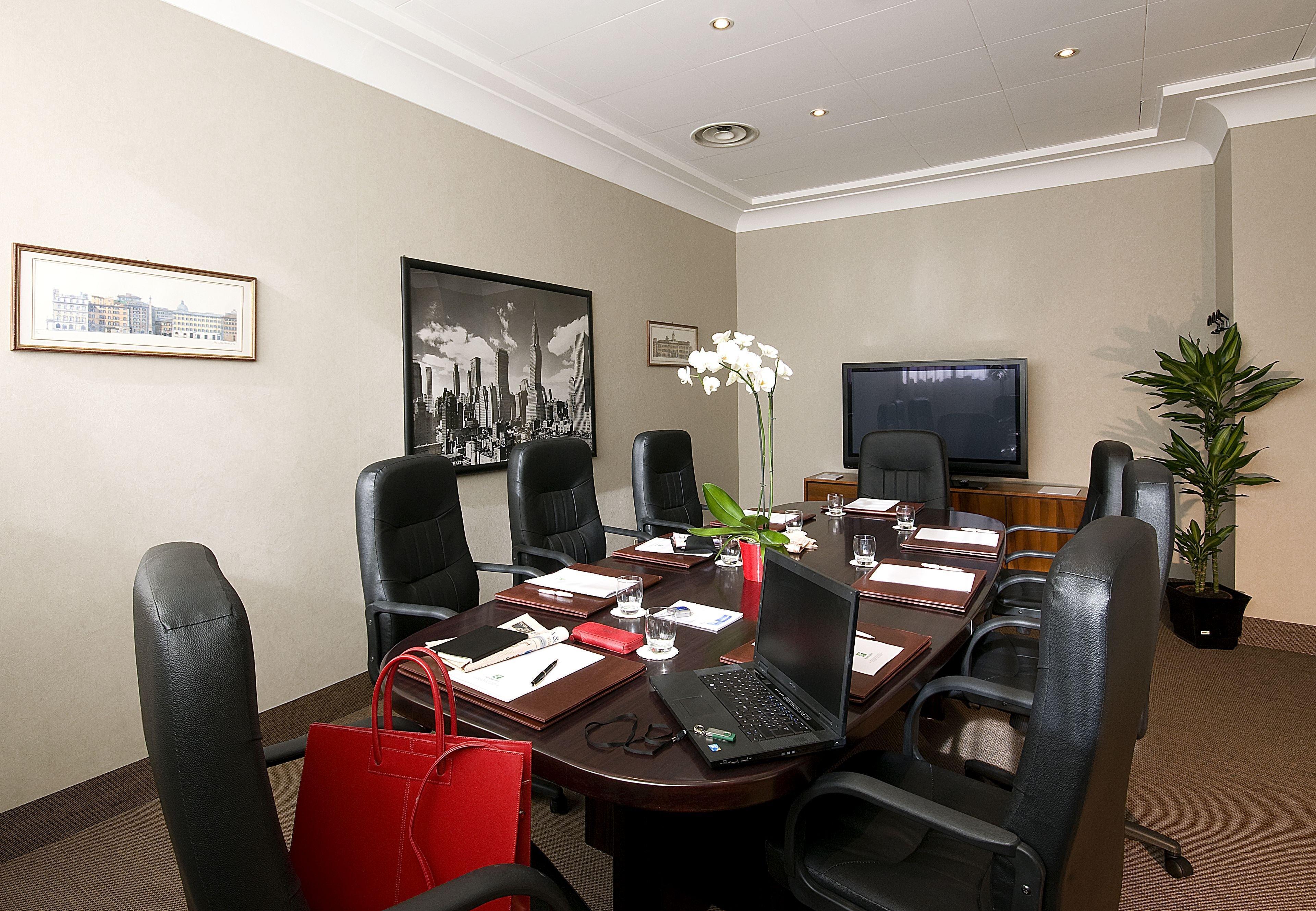 - Eur Parco Dei Medici By Ihg Hotell 4*