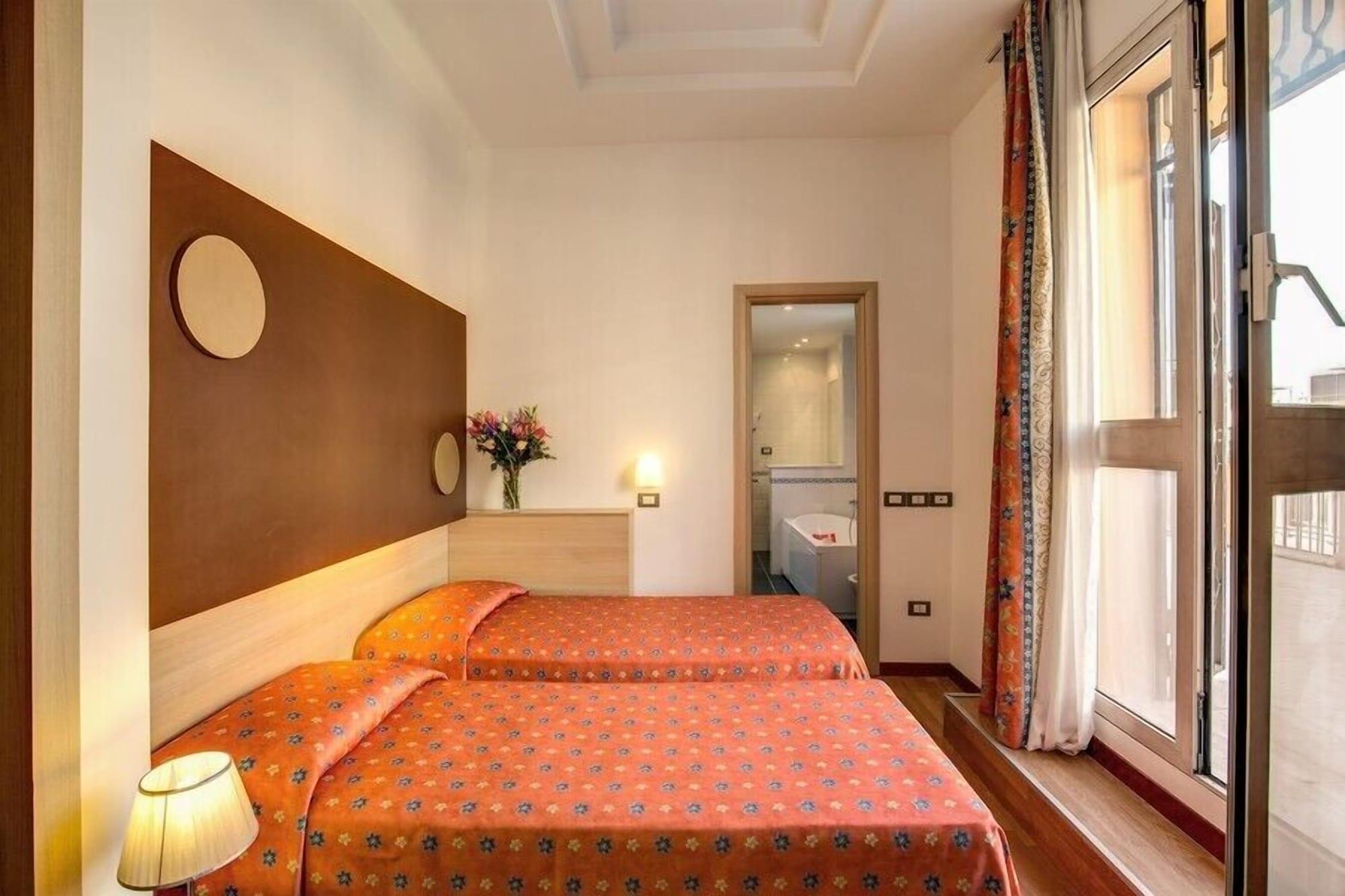 Hotell San Remo 3*