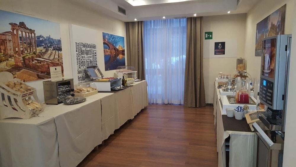 San Remo Hotell 3*