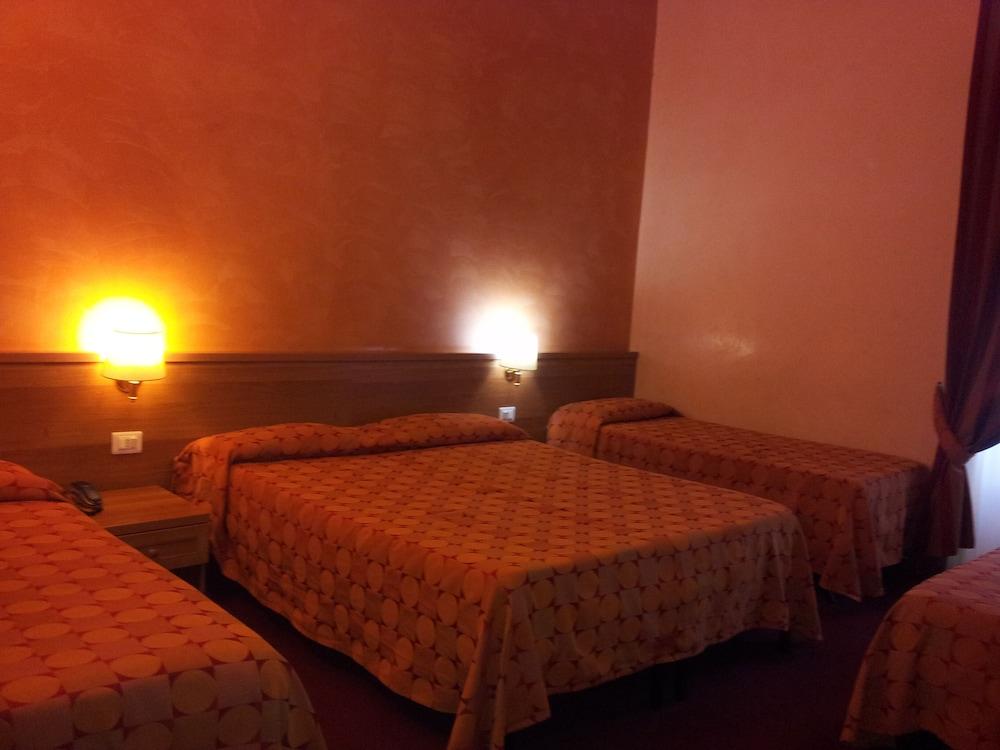 New Morpheus 3* Roma