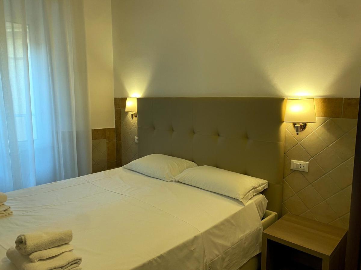 Alex Square 3* Roma