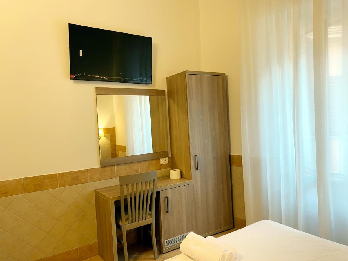 Alex Square Hotel 3*
