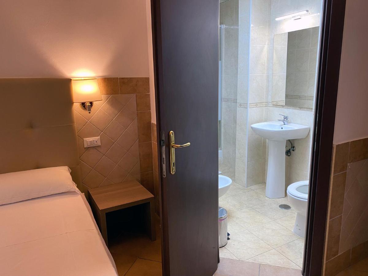 Hotel Alex Square