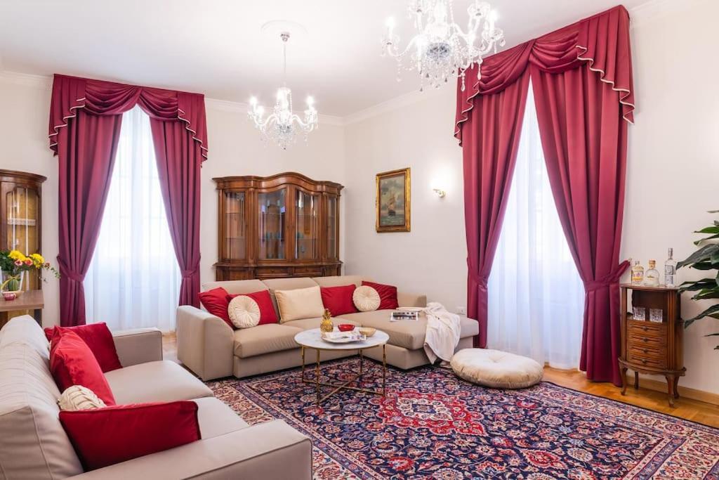 Domus Quirinale * Rome