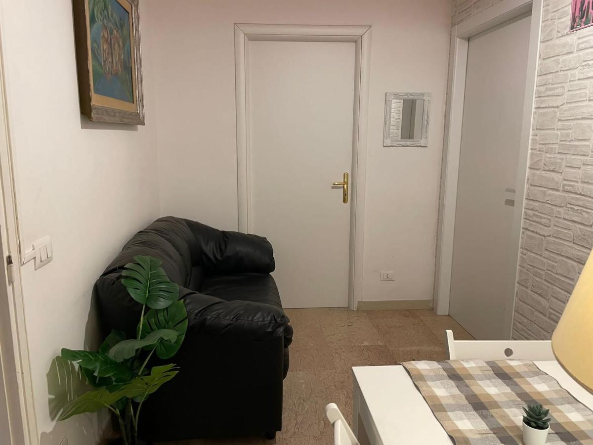 Group Apartment Rom