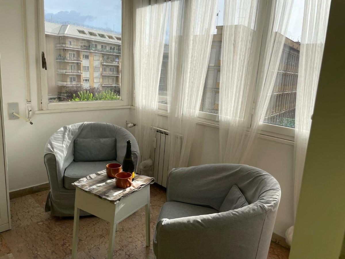 Group Apartment Rom