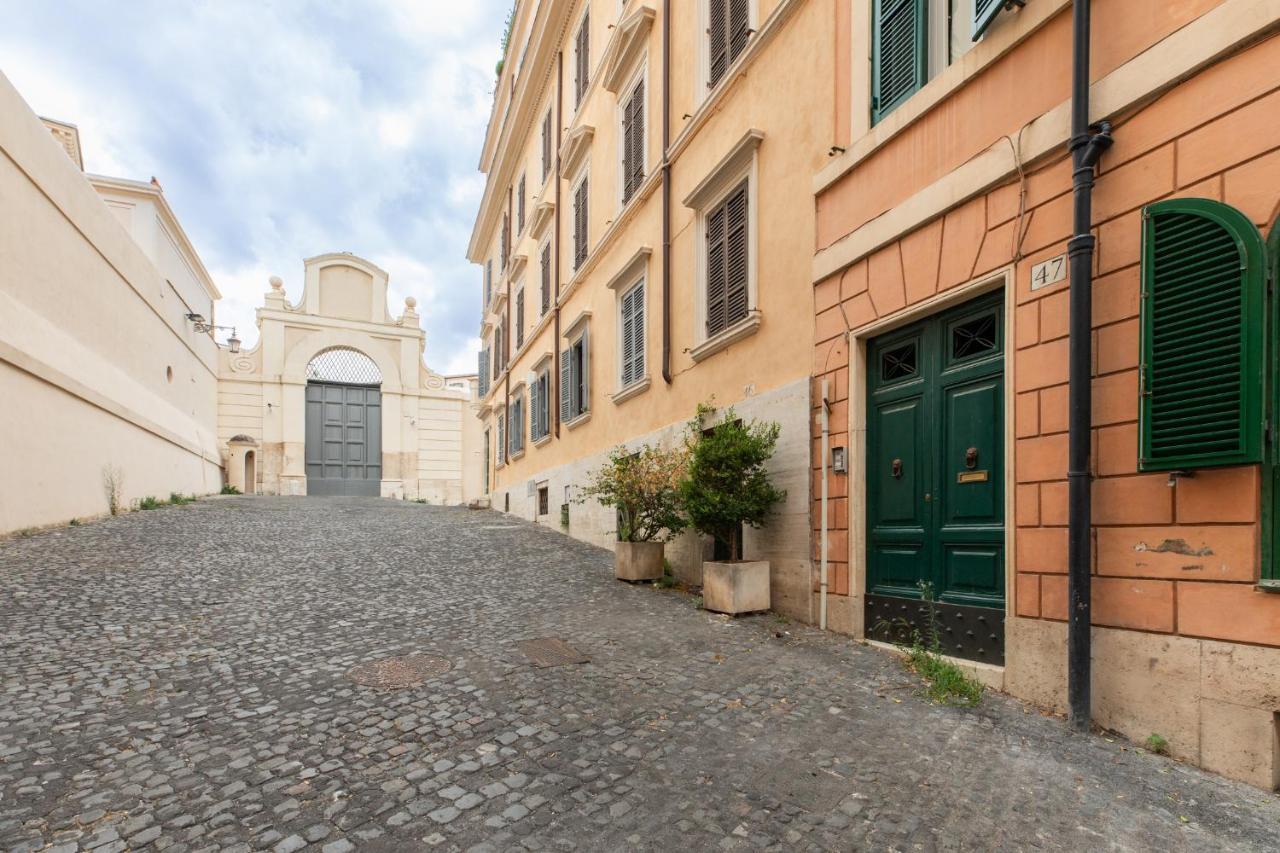 Iflat Trevi Charming