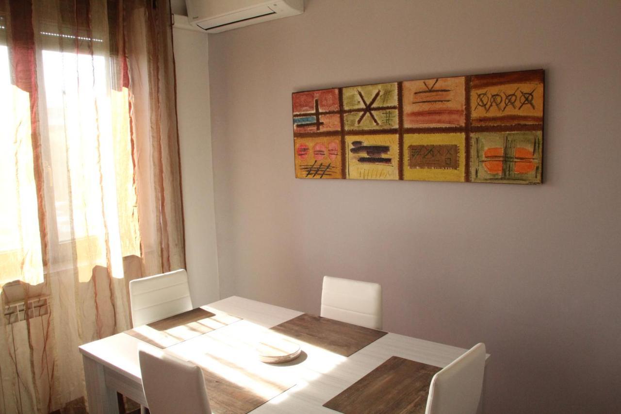 Apartment Capital House *