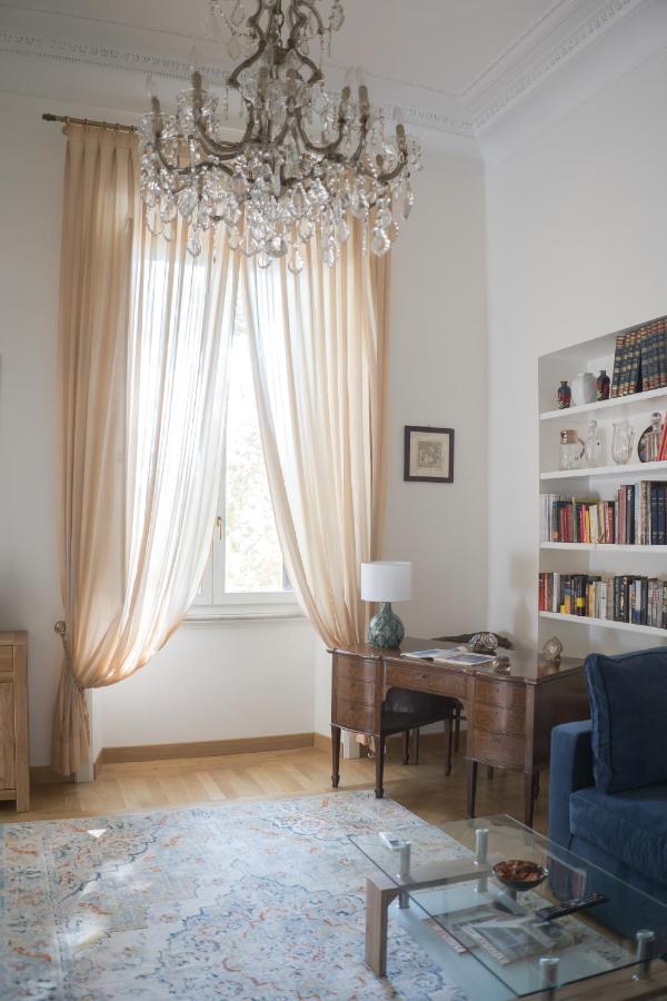 The River Apartment *