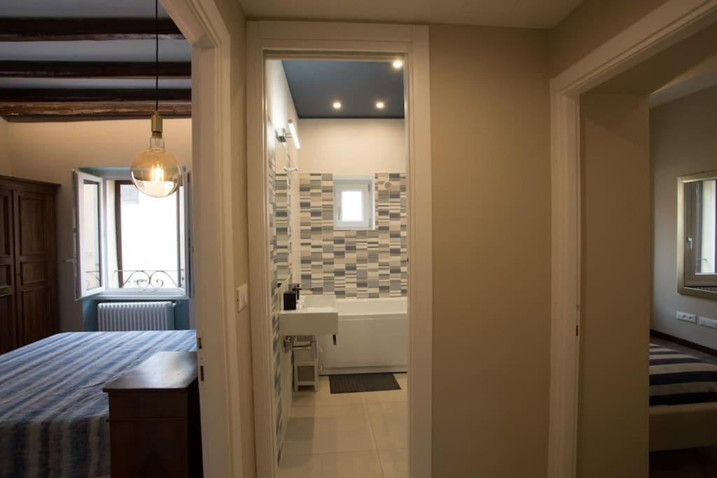 Apartment Frangipane 31 Monti Terrace Rome