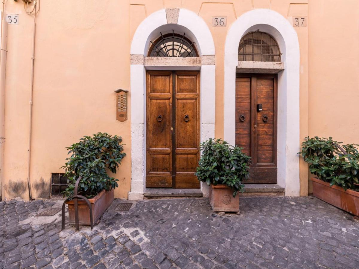 The Rent - Elegant In Trastevere Roma