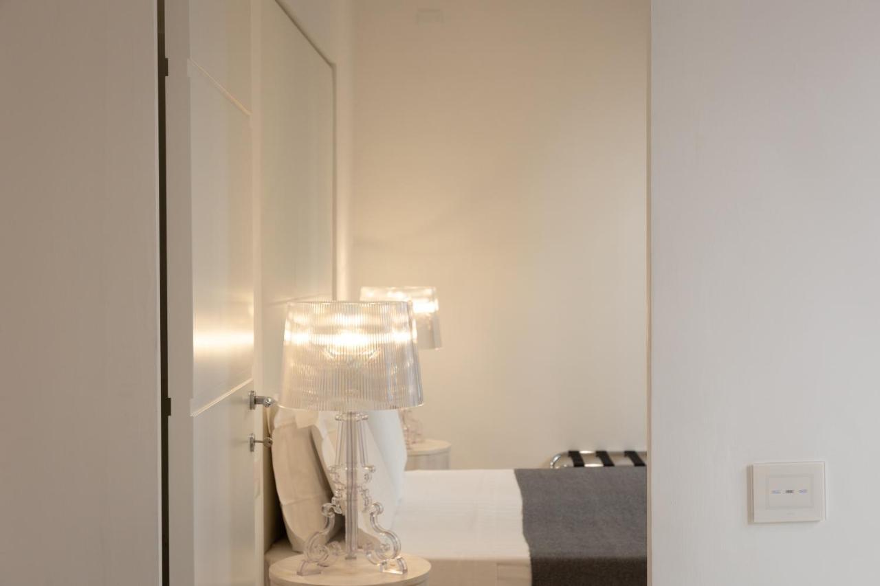 Amazing 3 Levels Penthouse Piazza Venezia Leilighet *