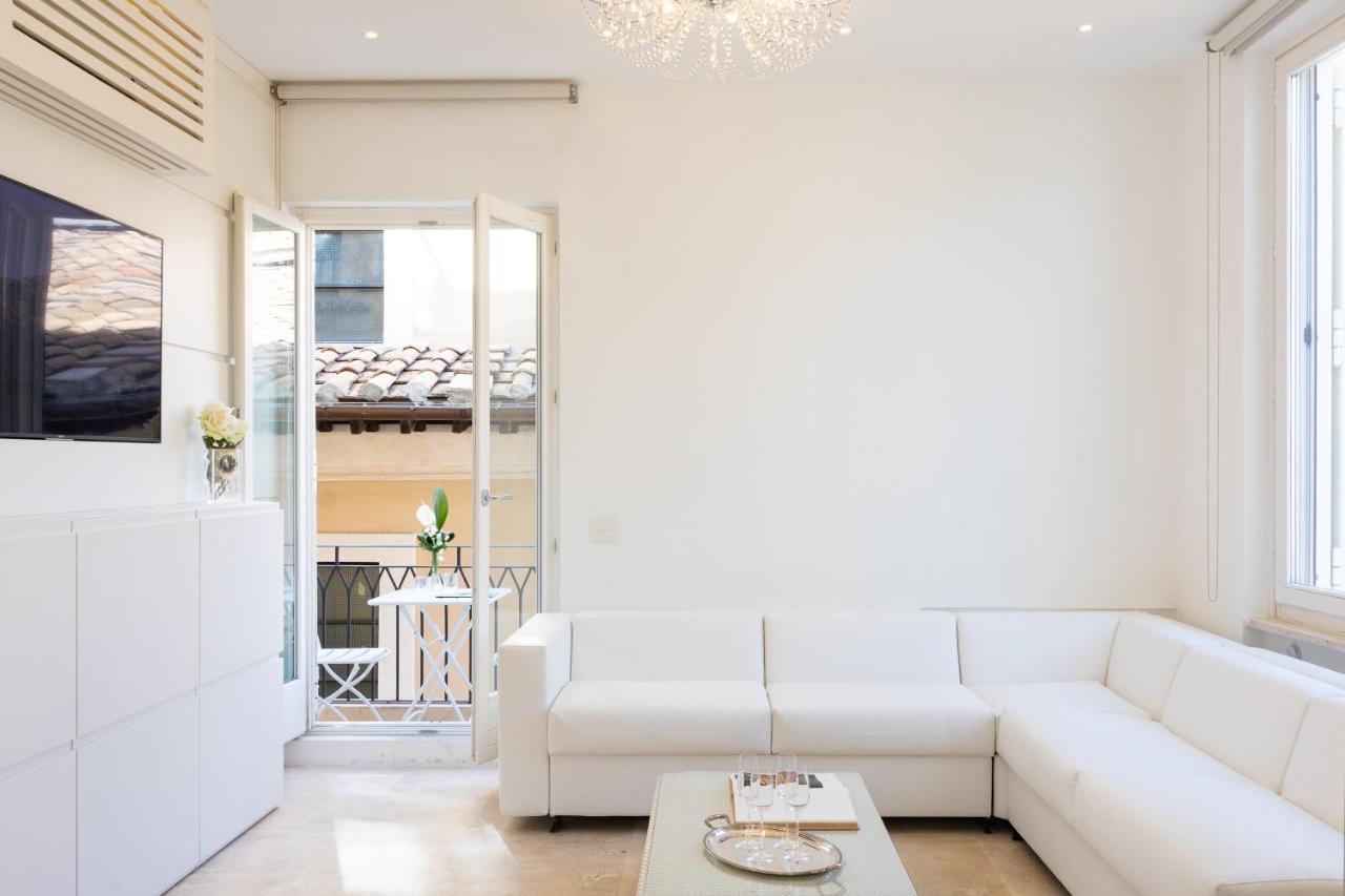Amazing 3 Levels Penthouse Piazza Venezia Leilighet *
