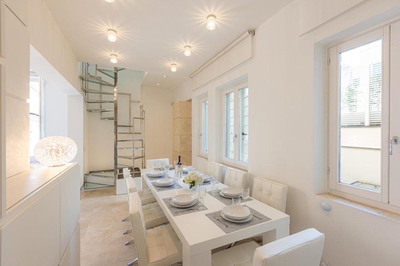 Leilighet Amazing 3 Levels Penthouse Piazza Venezia