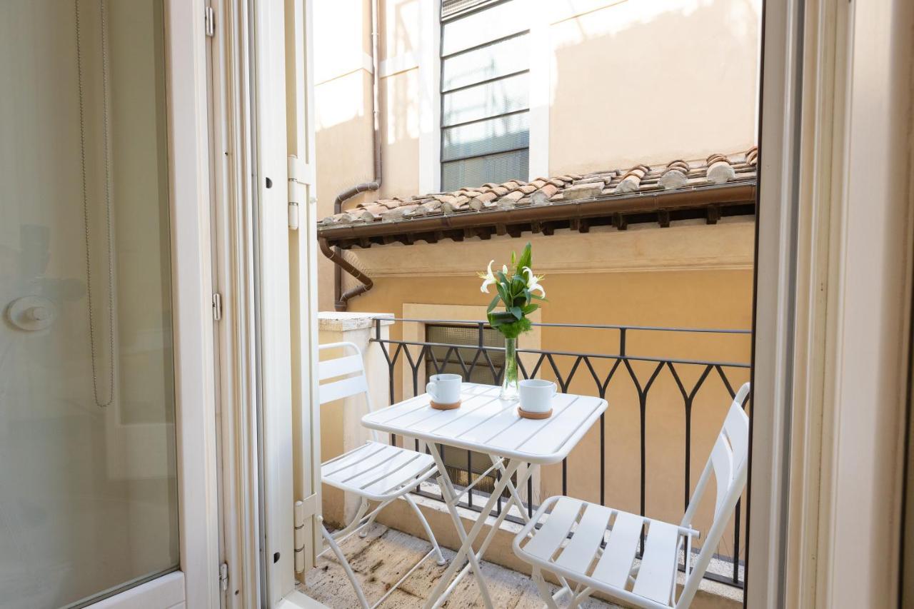 Amazing 3 Levels Penthouse Piazza Venezia Leilighet *