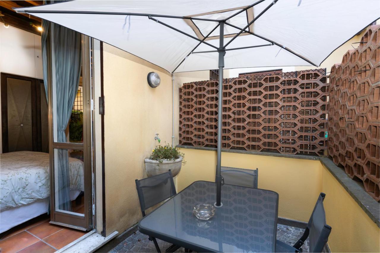 Appartamento Quiet Trevi Fountain With Patio And Backyard Roma