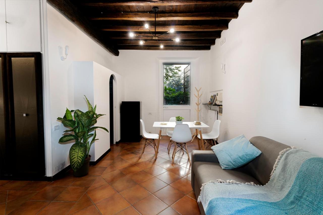 Quiet Trevi Fountain With Patio And Backyard Appartamento *