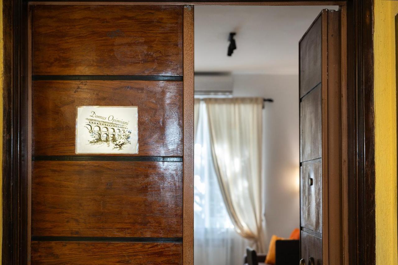 Domus Opimiani Apartment