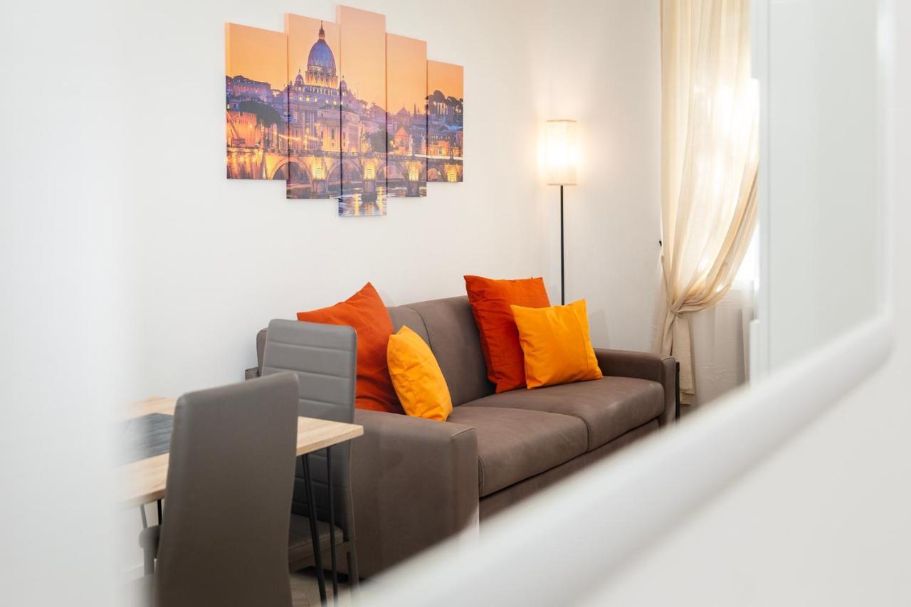 Apartment Domus Opimiani Rome